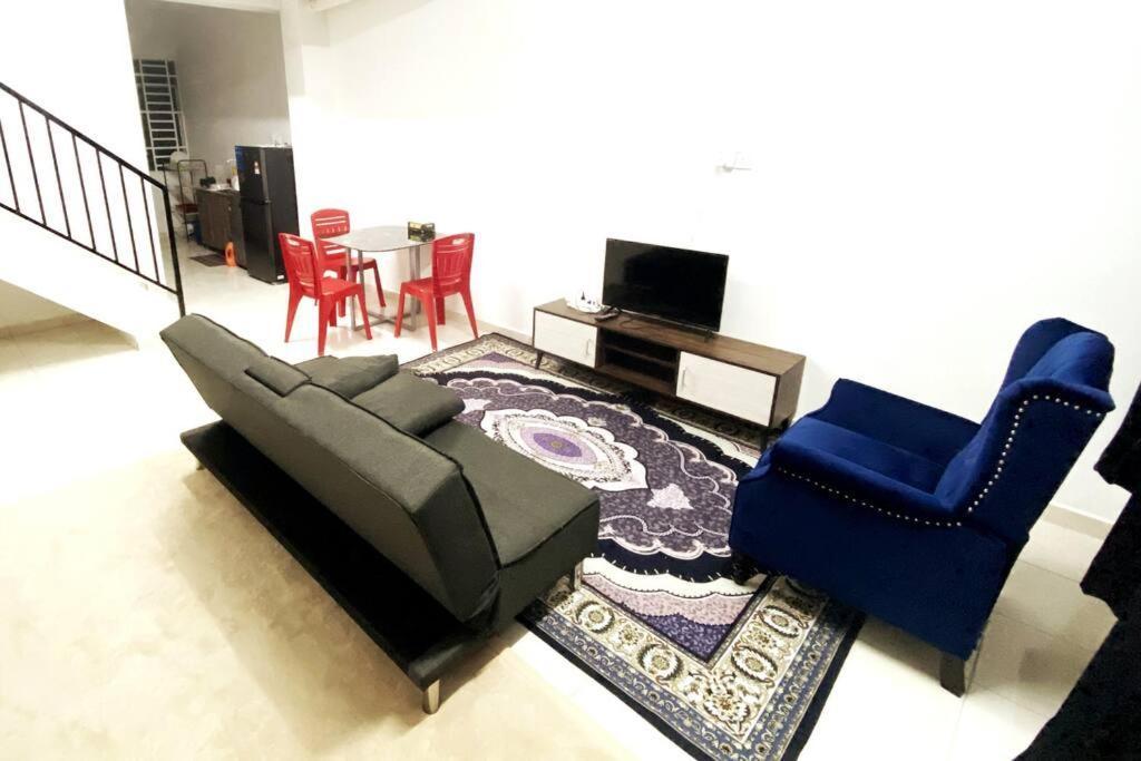 D'Cahaya Homestay Бату-Пахат Екстер'єр фото